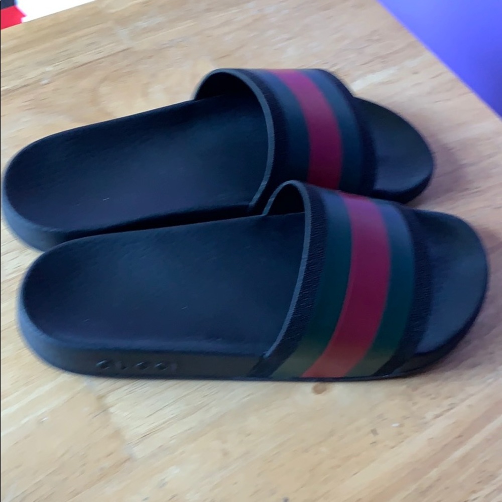 Gucci’s slides - Picture 2 of 4